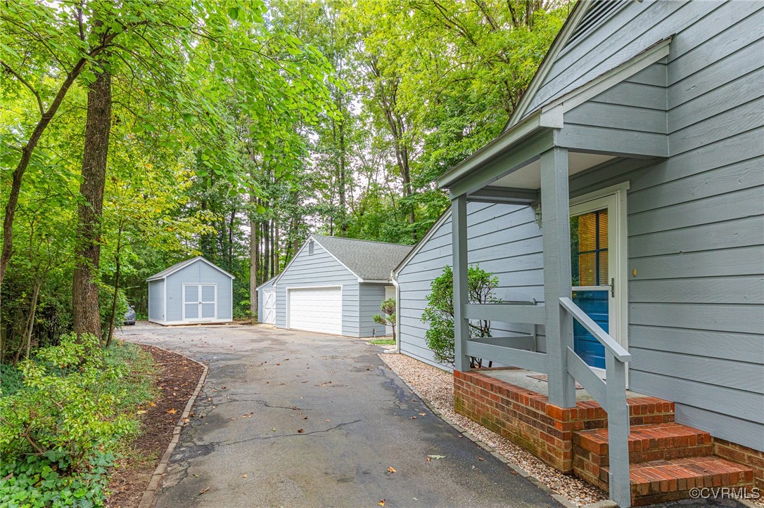 2724 Williamswood Rd