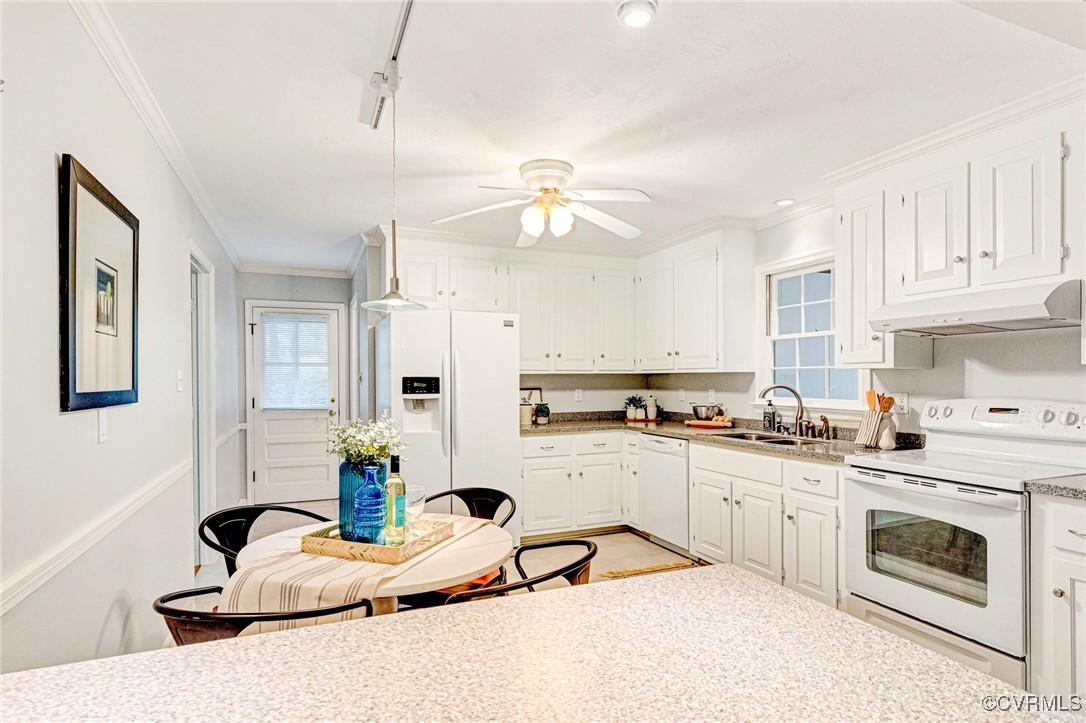 2724 Williamswood Rd