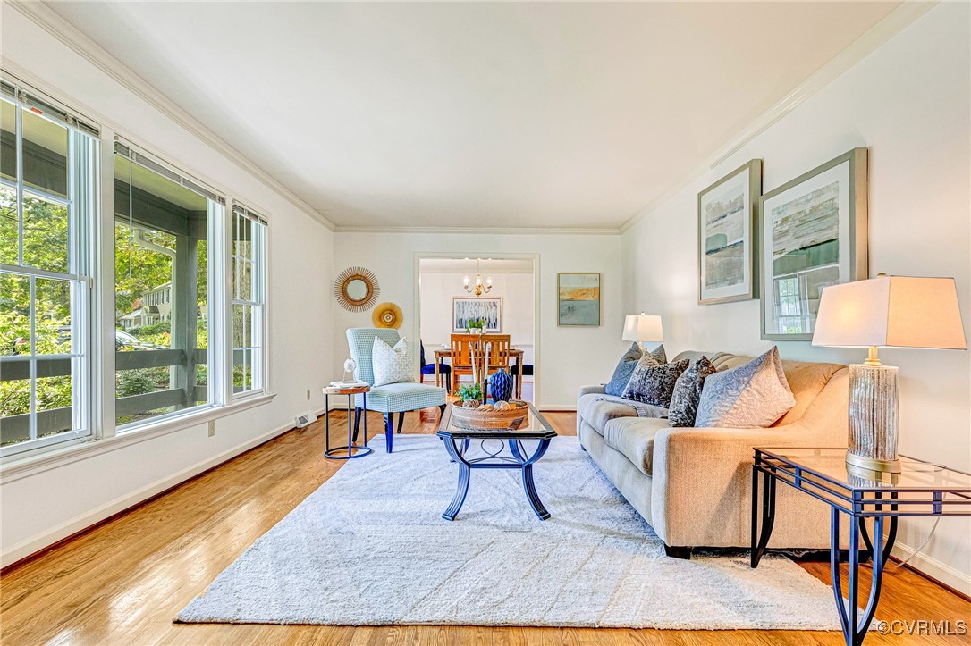 2724 Williamswood Rd