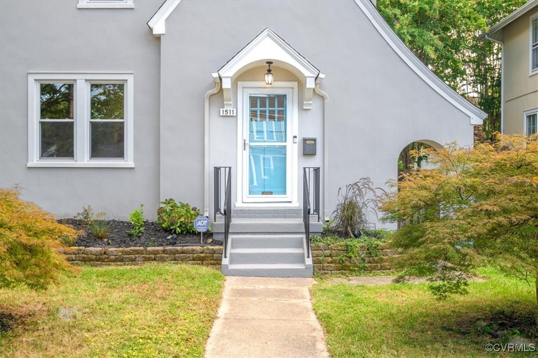 1511 Avondale Ave