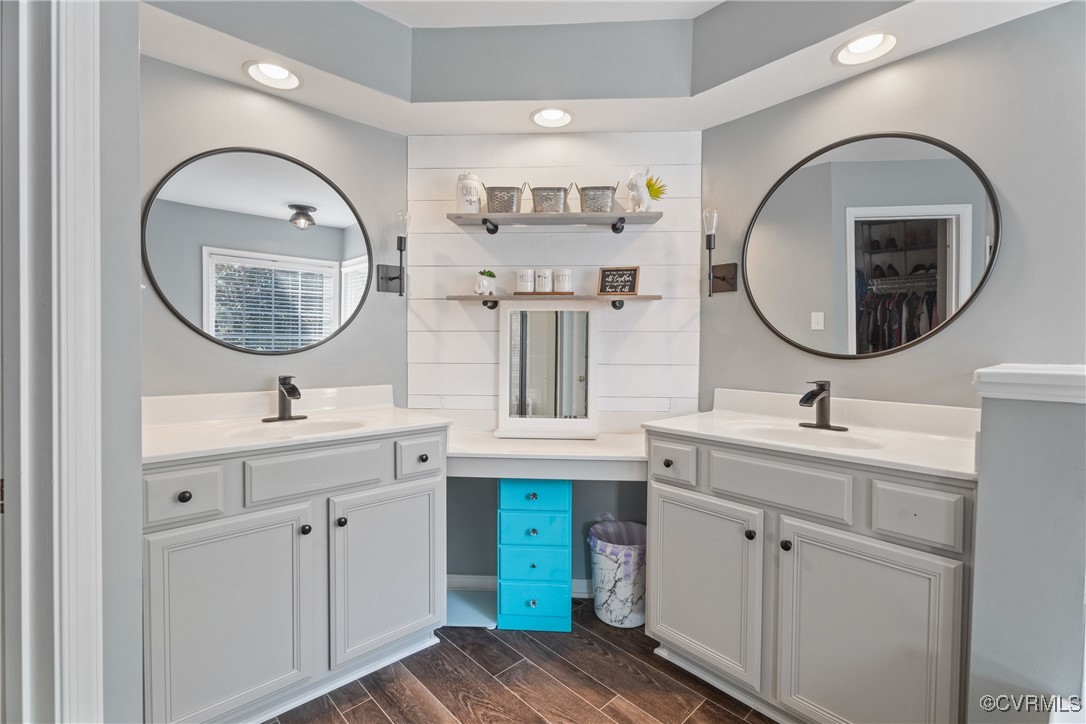 7745 Hampton Green Dr