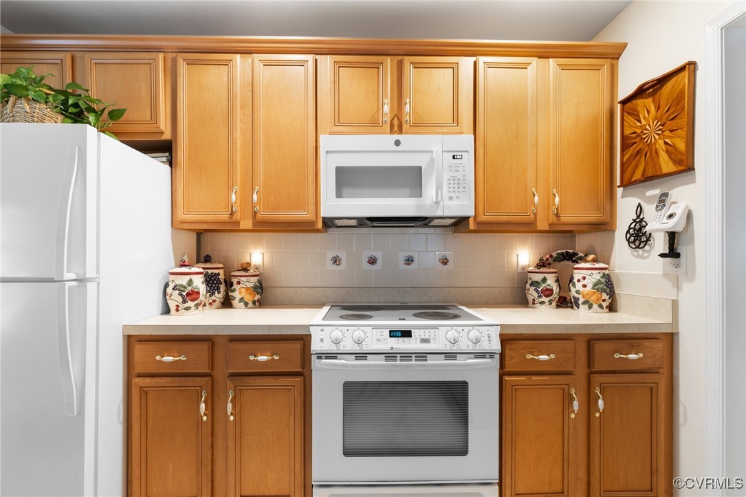 8878 Emerald Dunes Cir