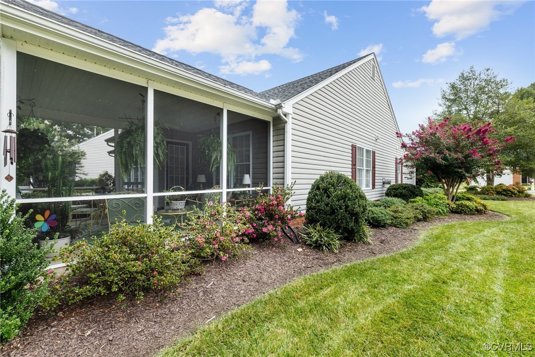 8878 Emerald Dunes Cir