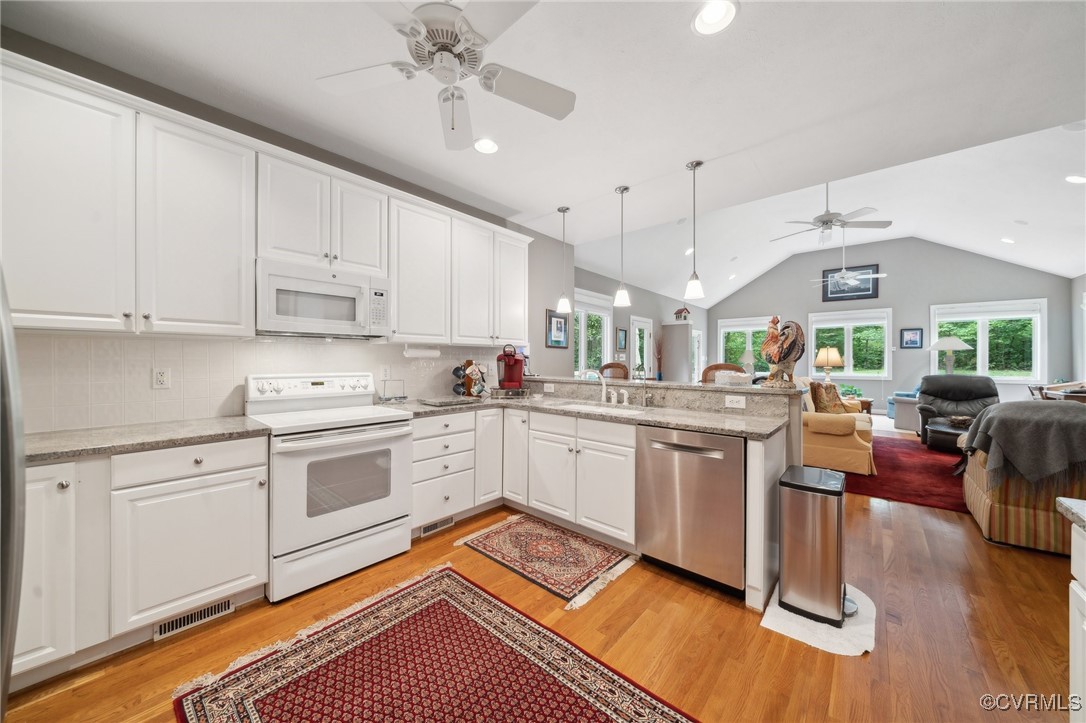 16183 Point Beverly Ct