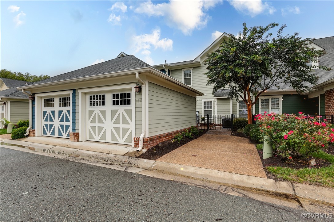 9302 Creeks Crossing Blvd