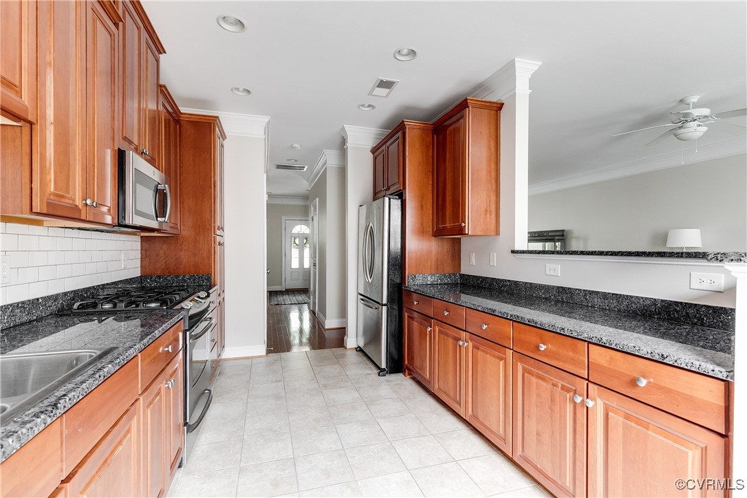 9302 Creeks Crossing Blvd