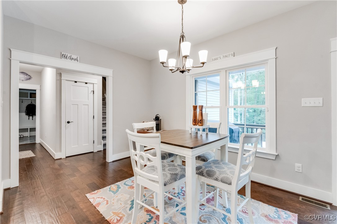 8308 Drakes Landing Ct