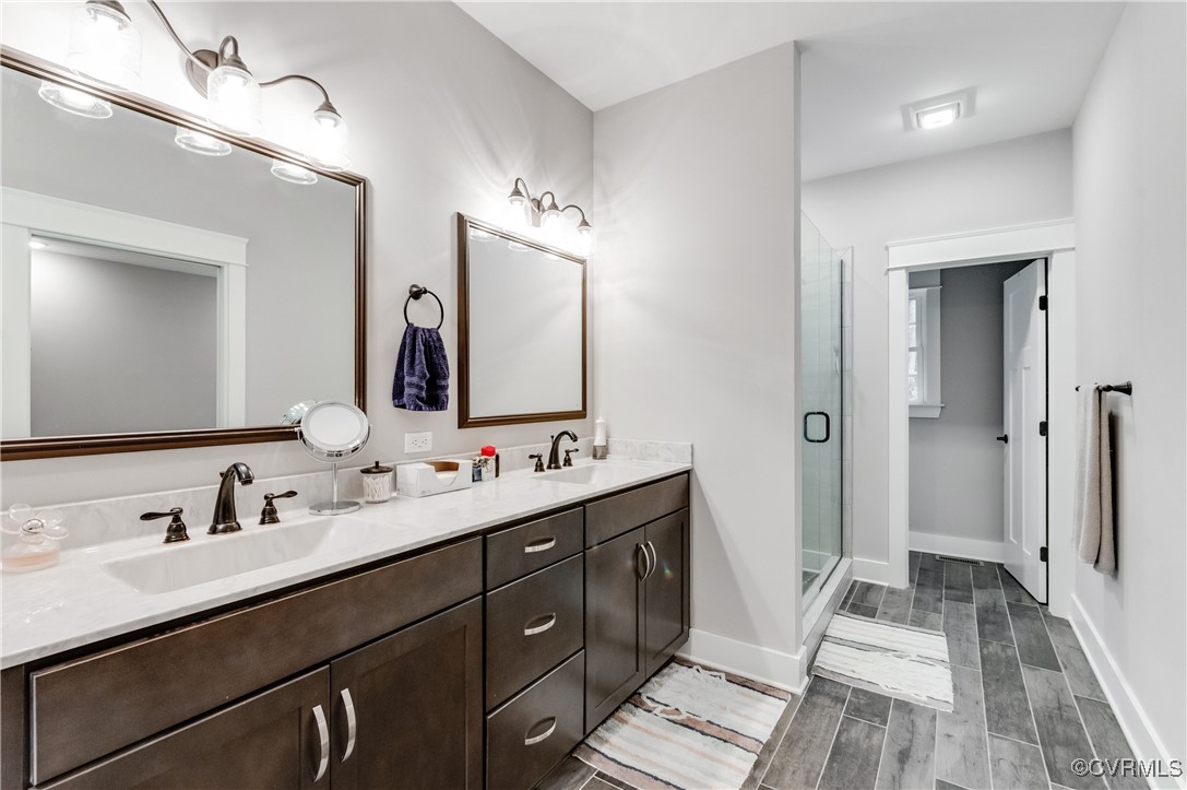 8308 Drakes Landing Ct