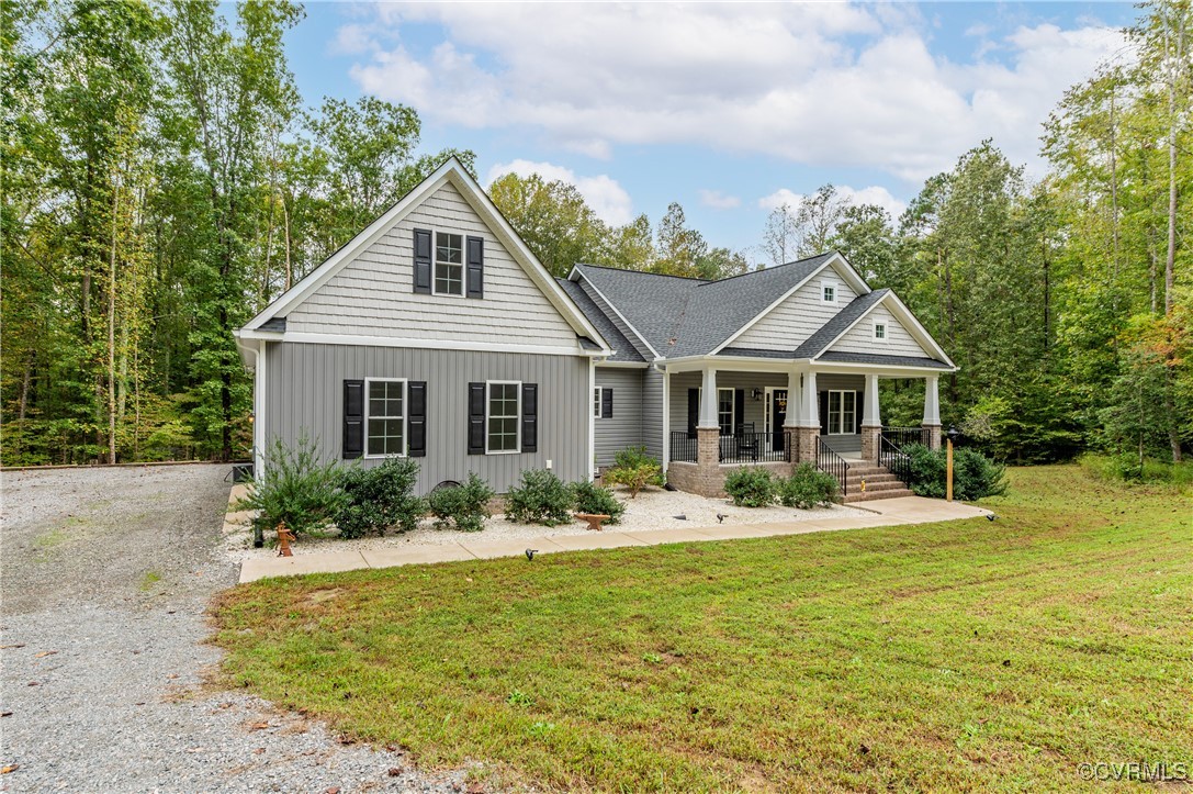 8308 Drakes Landing Ct