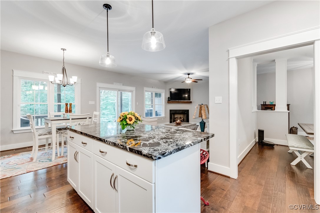 8308 Drakes Landing Ct