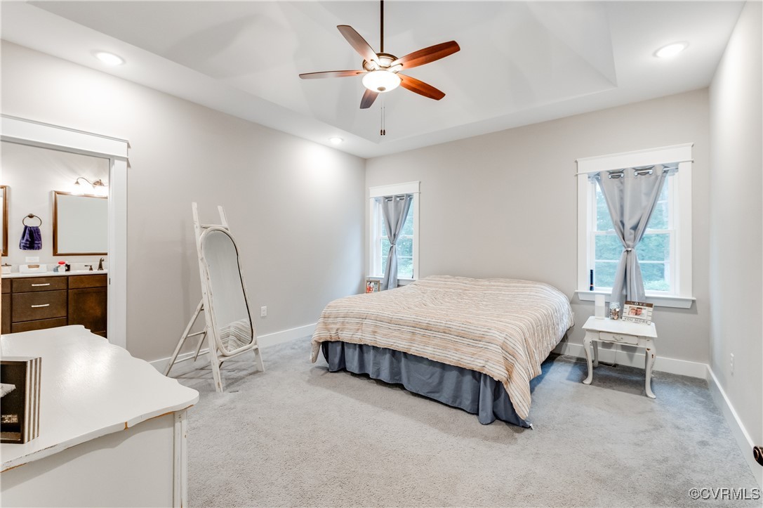 8308 Drakes Landing Ct