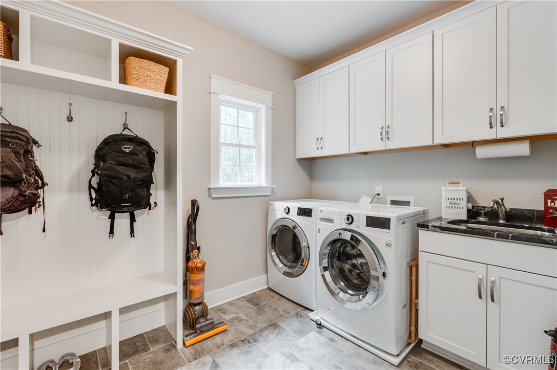 8308 Drakes Landing Ct