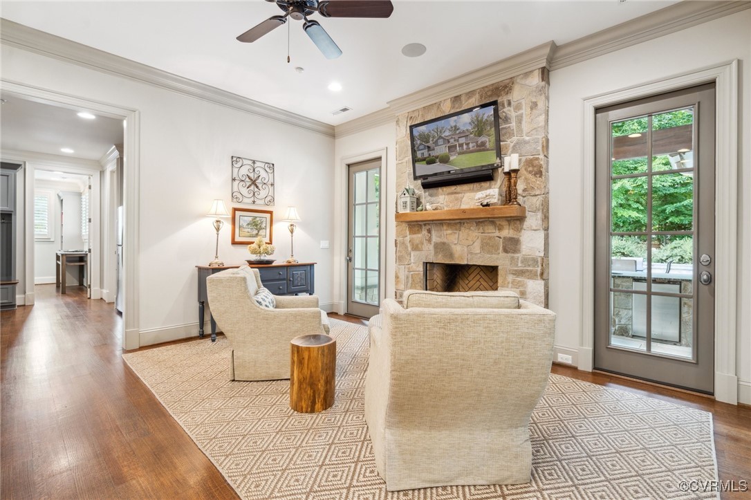 9131 James Riverwatch Dr