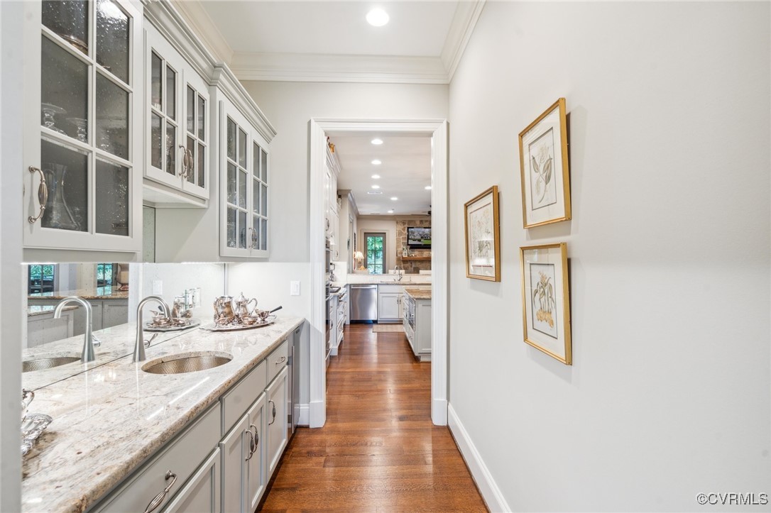 9131 James Riverwatch Dr