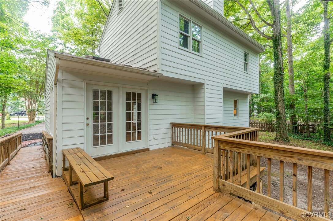 13702 Arrowood Ct