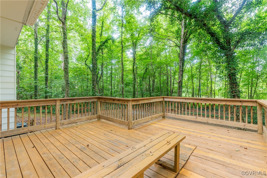 13702 Arrowood Ct