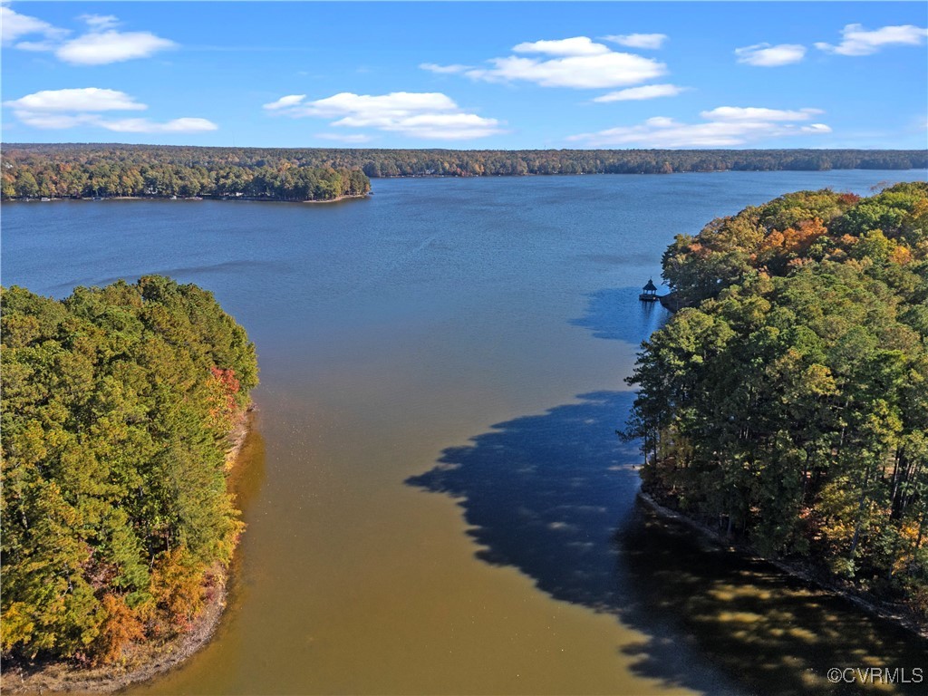 5407 Meadow Chase Rd