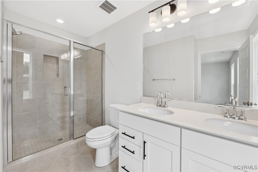 000 Mt. McCauley Way