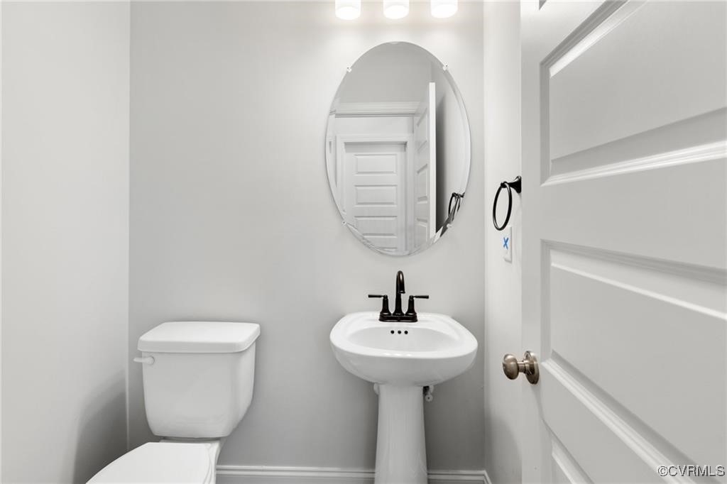 000 Mt. McCauley Way