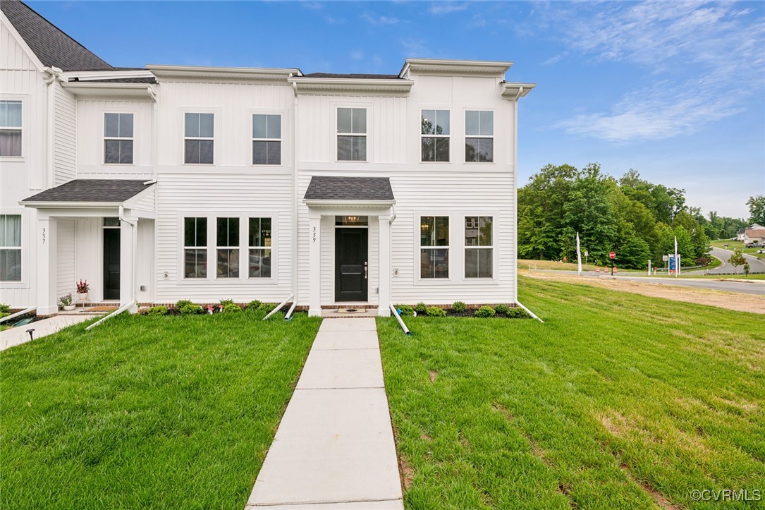 000 Mt. McCauley Way