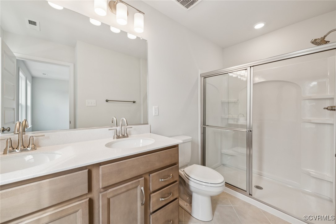 000 Mt. McCauley Way