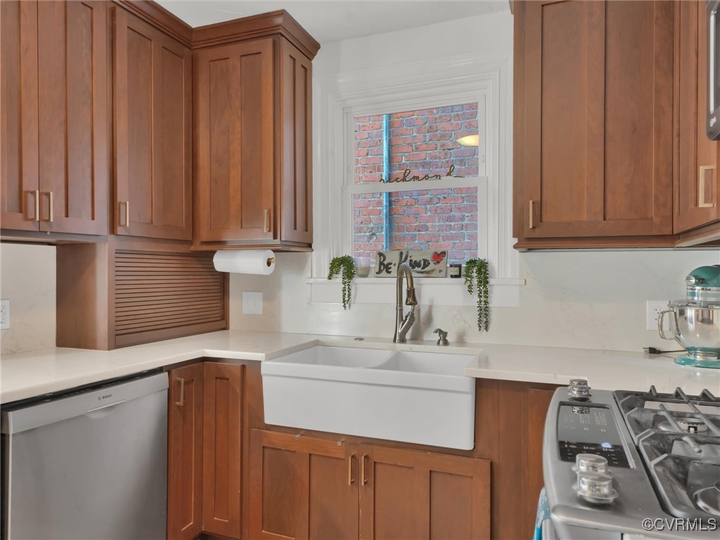 3209 1/2 Hanover Ave