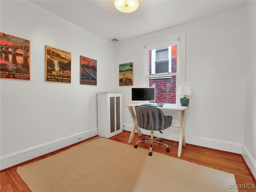 3209 1/2 Hanover Ave