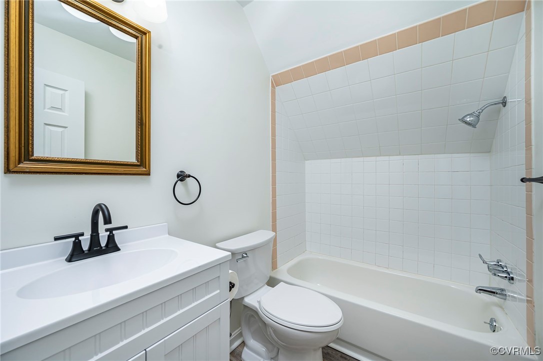 10706 Kelmont Ct