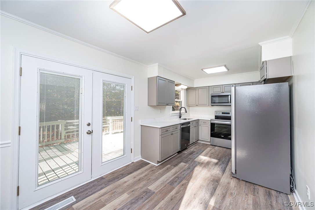 10706 Kelmont Ct