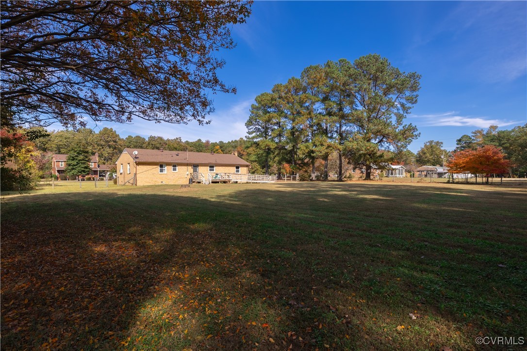 9813 Graves Rd