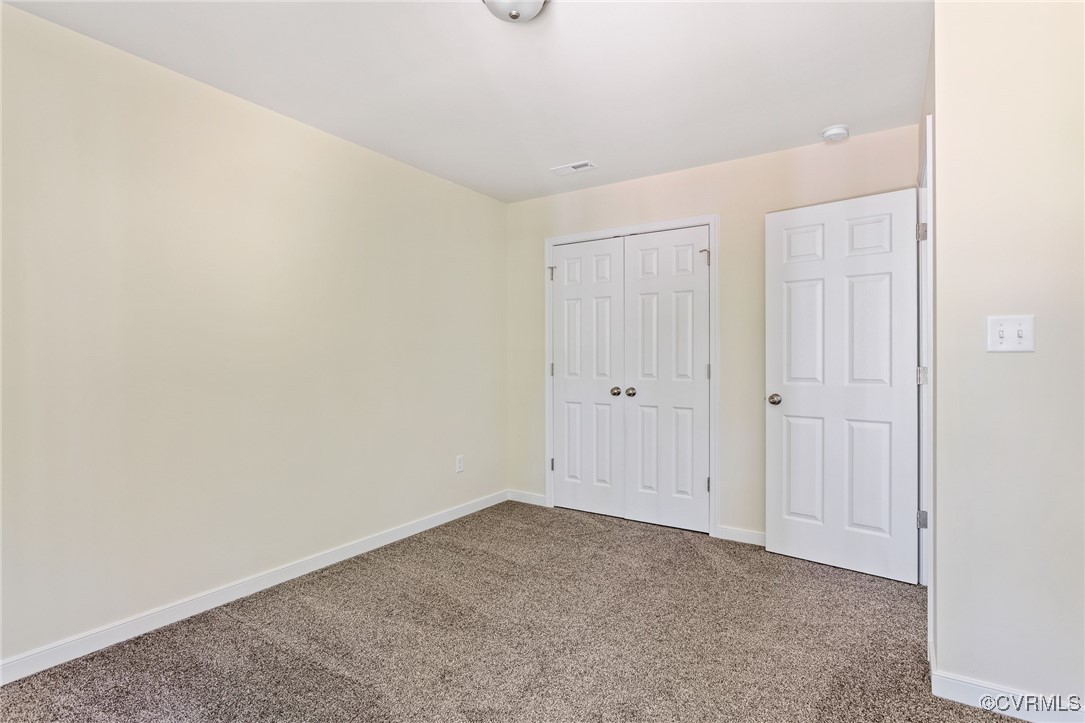 3012 Shady Hollow Cir