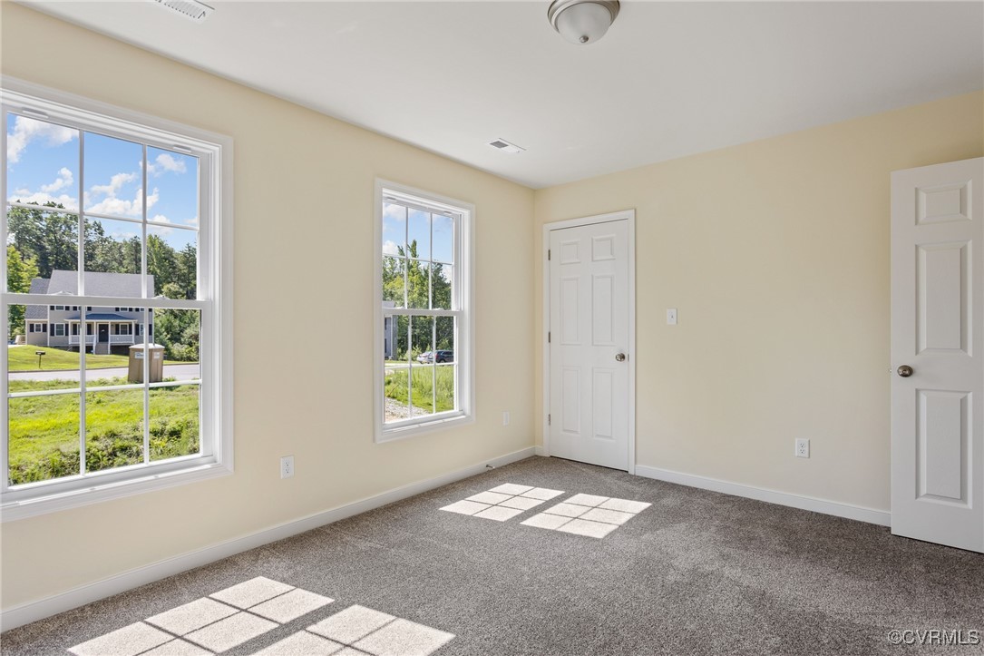 3012 Shady Hollow Cir