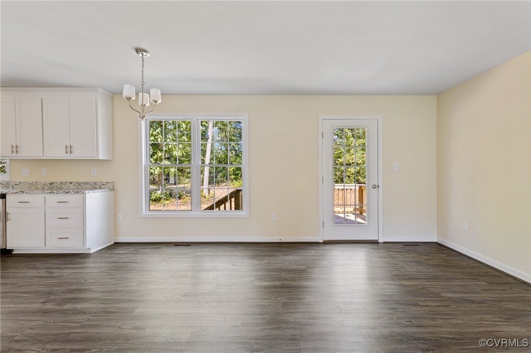 3012 Shady Hollow Cir