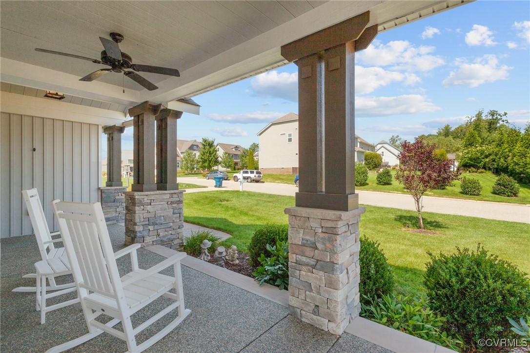 4413 Lake Summer Loop