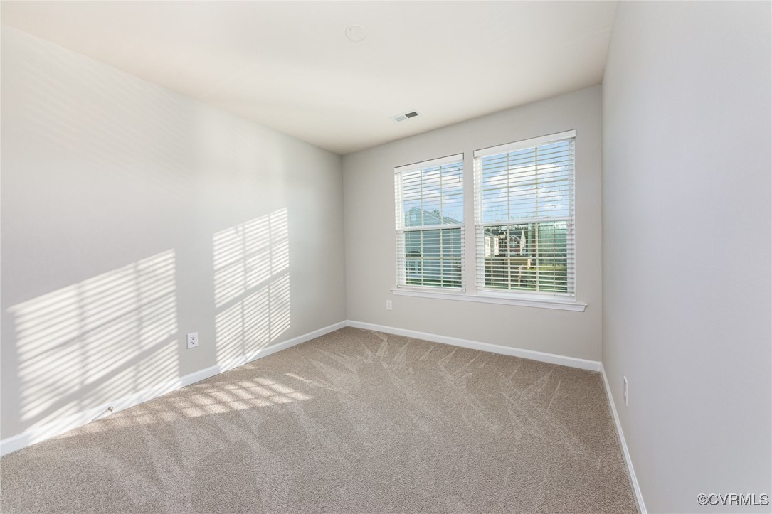 946 Kitty Hamilton Cir