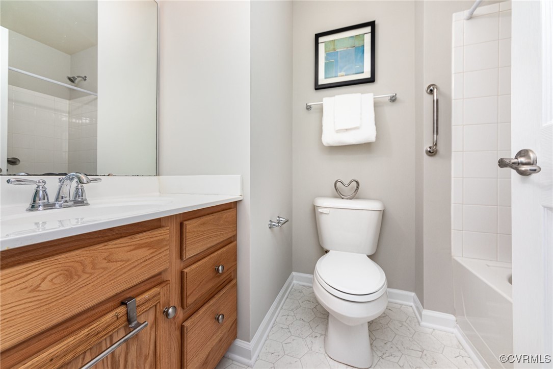 946 Kitty Hamilton Cir