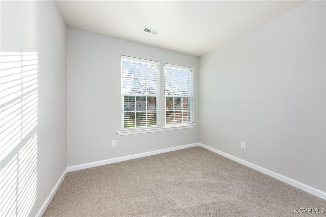 946 Kitty Hamilton Cir