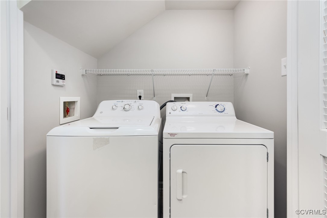 946 Kitty Hamilton Cir