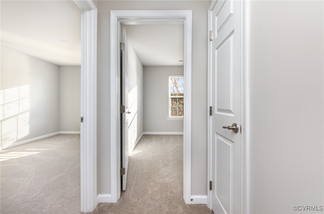 946 Kitty Hamilton Cir