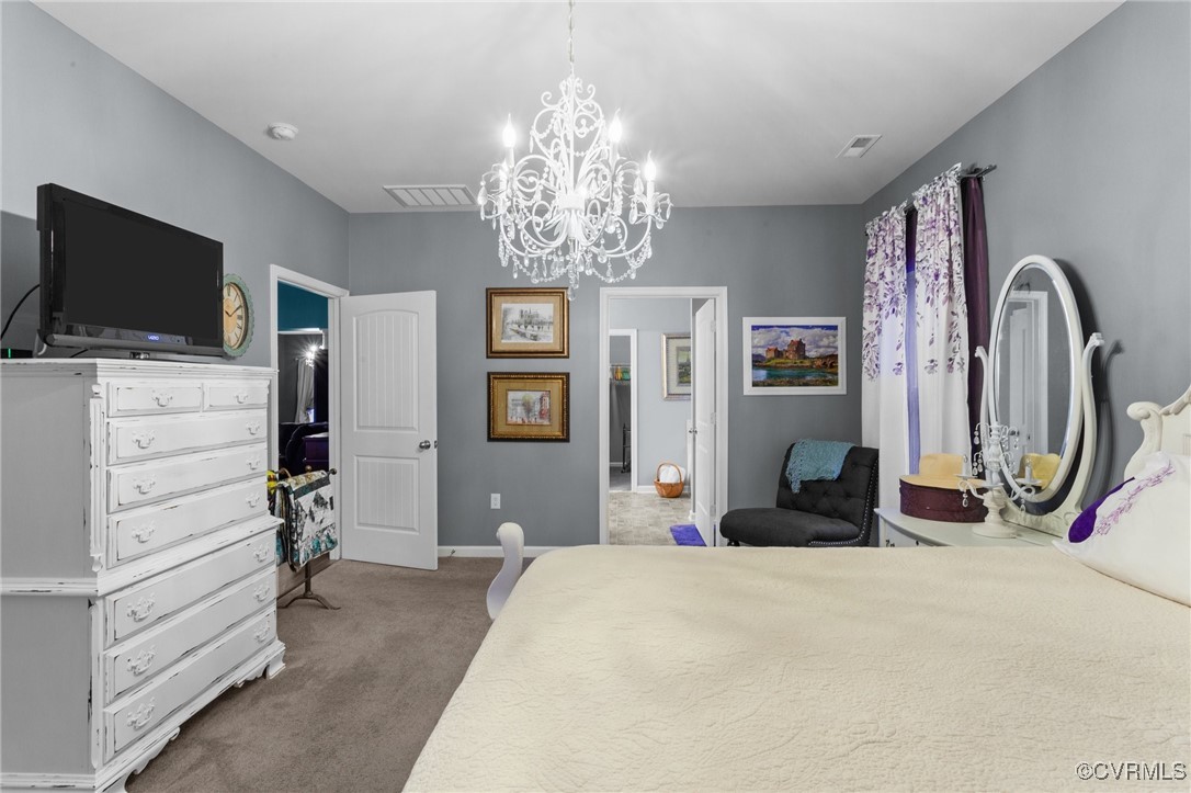 7067 Ravenscraig Cres