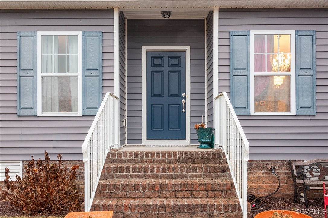 7067 Ravenscraig Cres