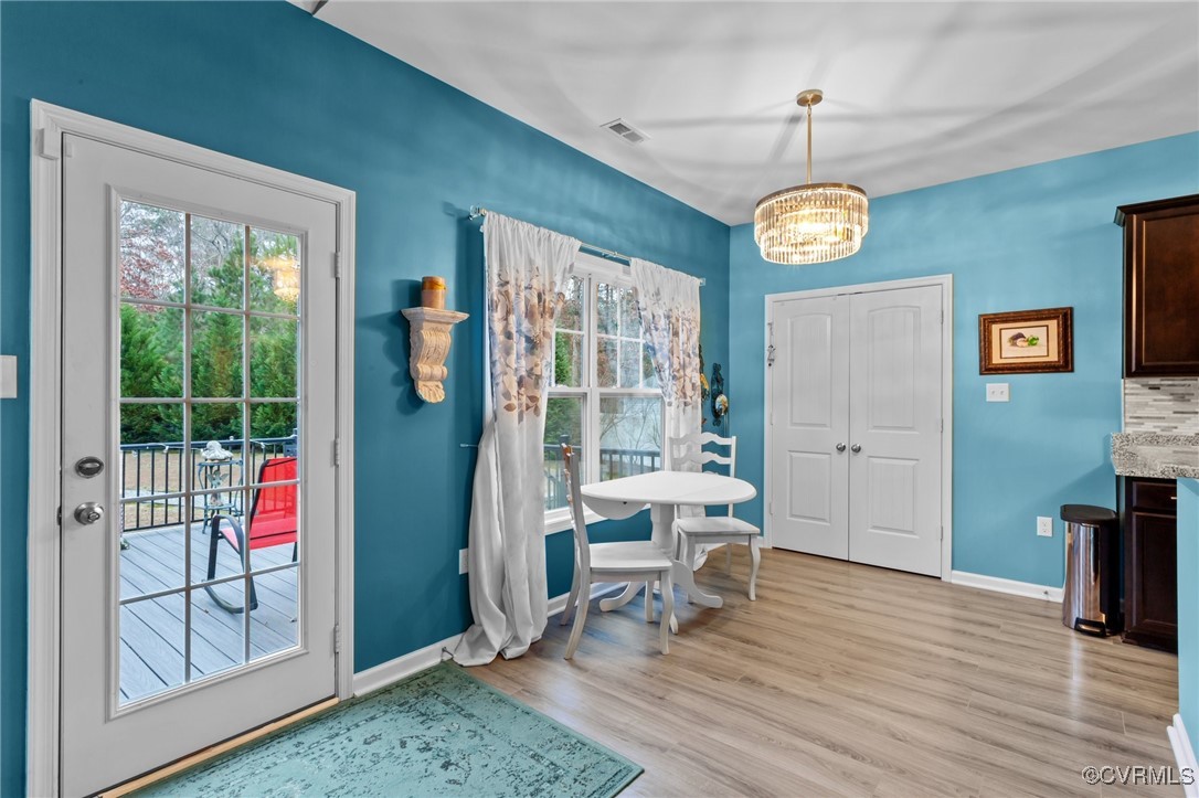 7067 Ravenscraig Cres