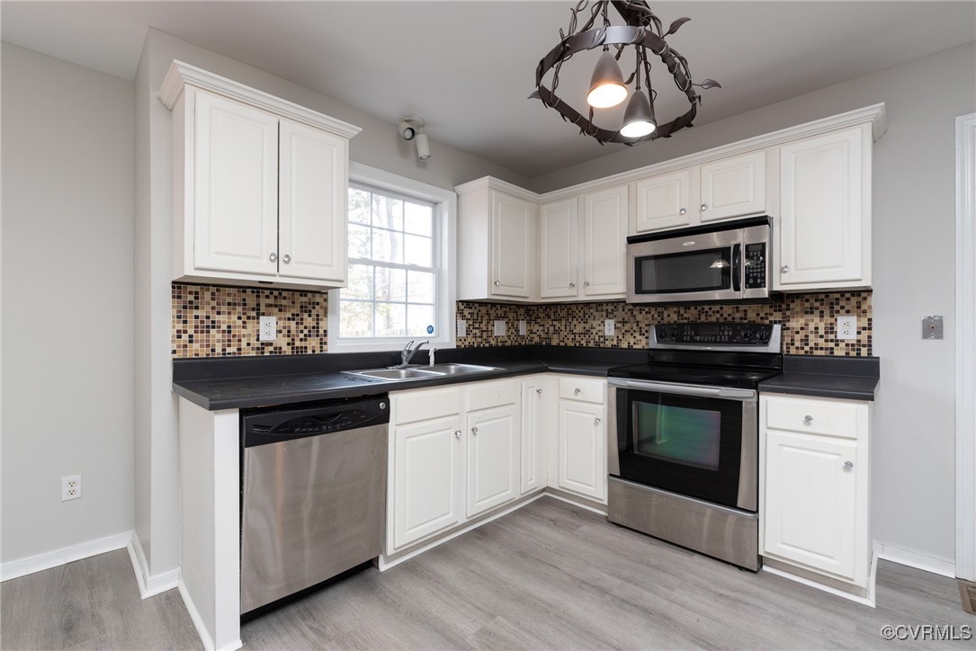7926 Featherchase Ct