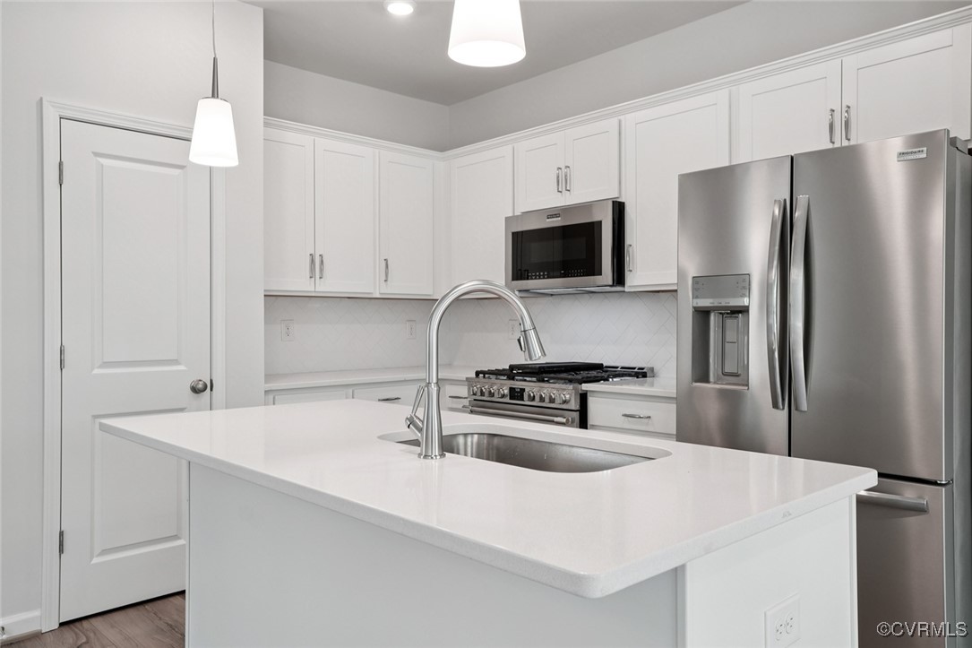 15111 Bishops Run Ct