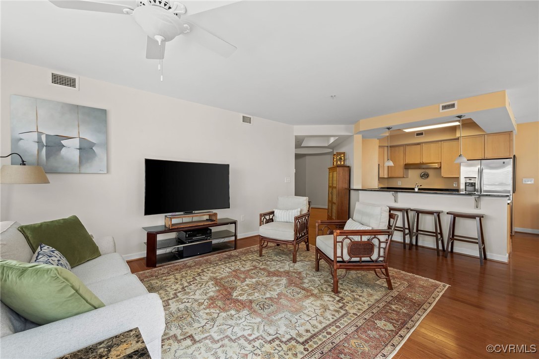 4820 Old Main St Unit#402