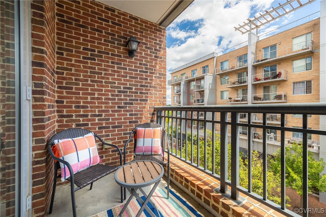 4820 Old Main St Unit#402