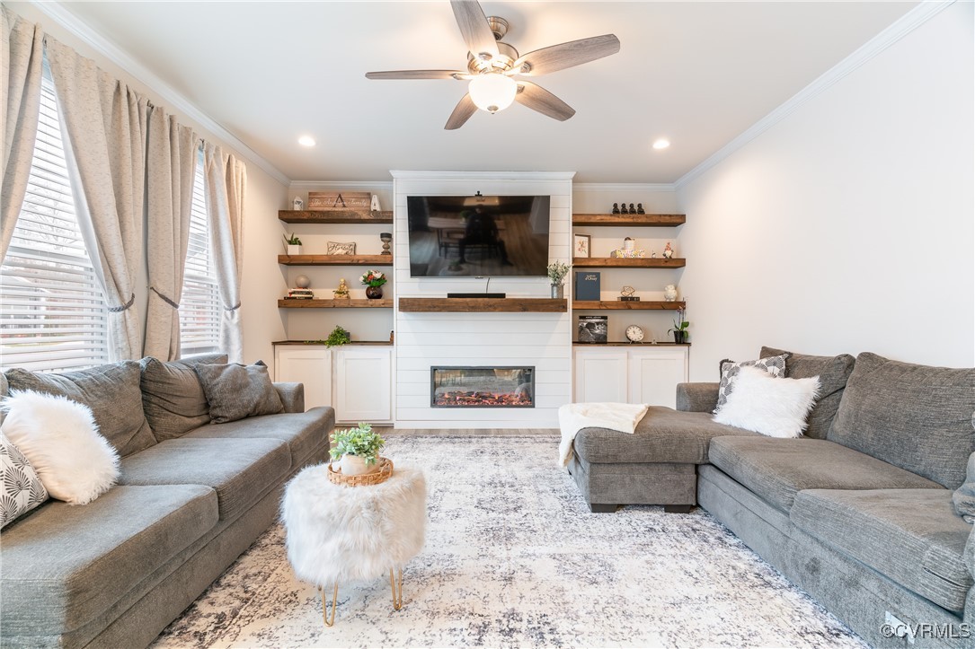 15900 Fishers Green Dr