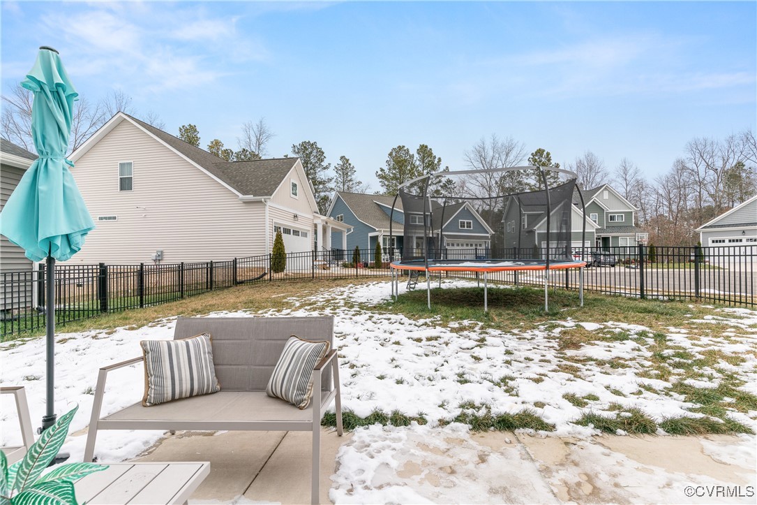 15900 Fishers Green Dr