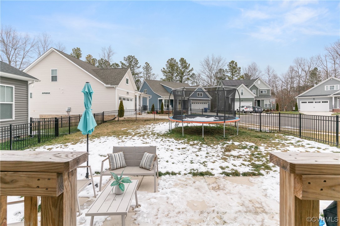 15900 Fishers Green Dr