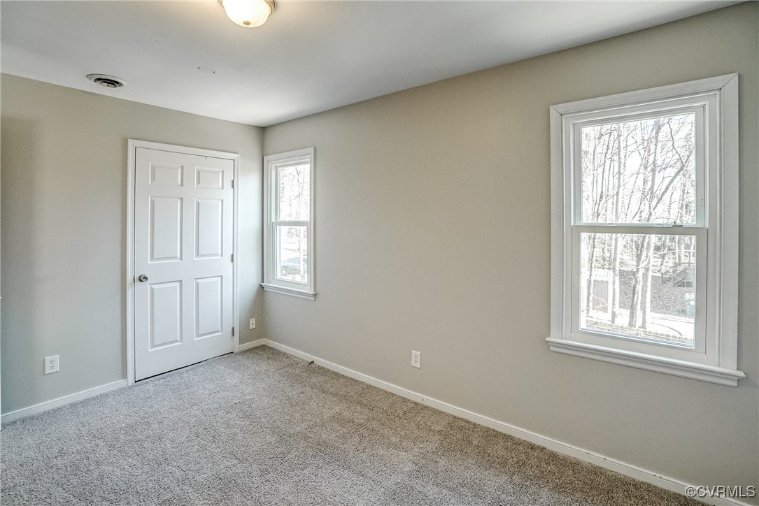 707 Watch Hill Rd